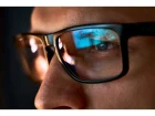 Gözlük takanlar dikkat! Bilgisayar kullanırken verileriniz çalınabilir