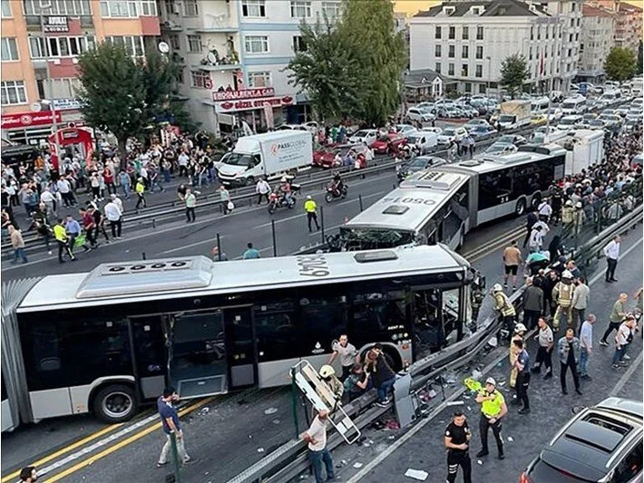 İBB Başkanı İmamoğlu’ndan metrobüs kazası açıklaması